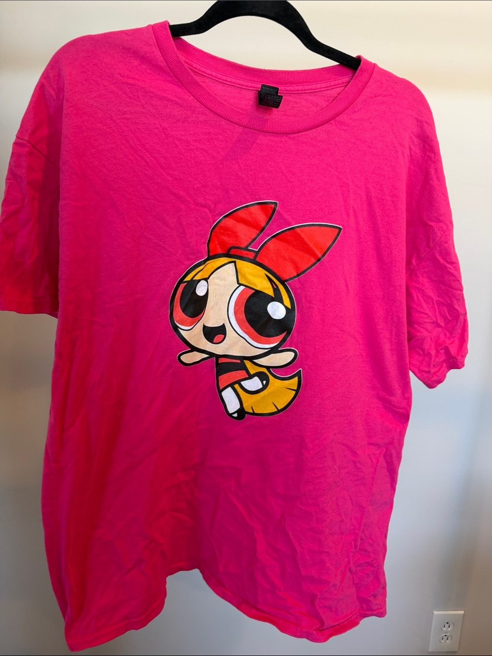 Gildan Hot Pink Short Sleeve Tee with Cartoon Blossom-Style Graphic